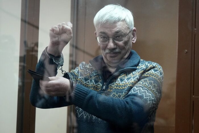 Олег Орлов